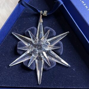 2005 Swarovski Snowflake